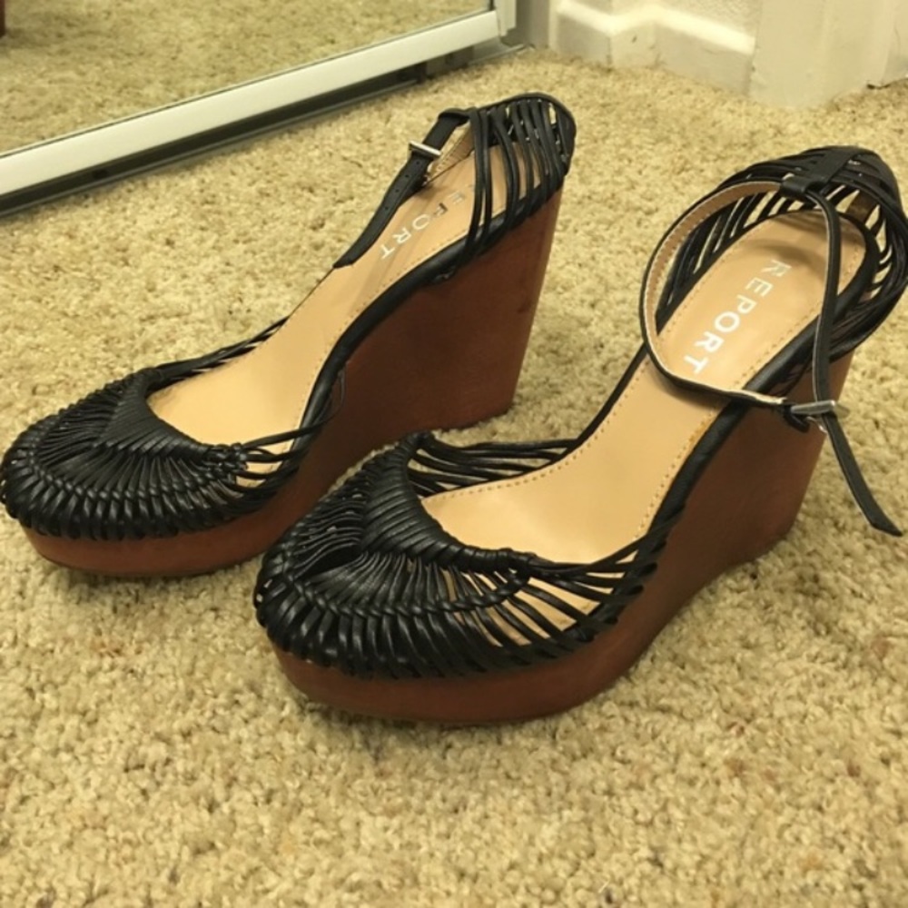 Report sandals! Bought from another posher!